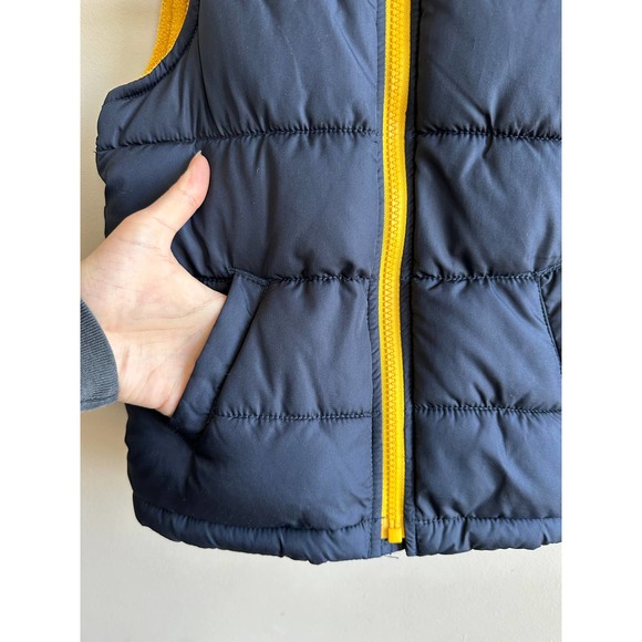 Boys 4T navy blue puffer vest - Picture 6 of 6